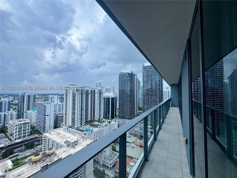Comprar apartamento en Brickell Flatiron 3302