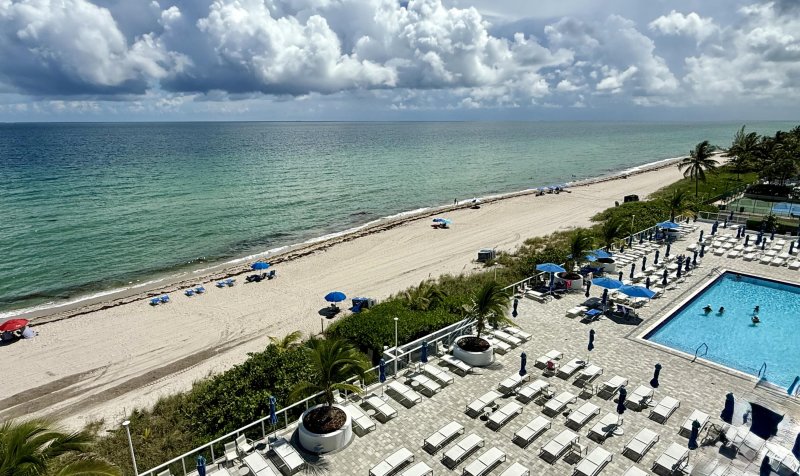 Apartment for rent at La Mer Estates 703