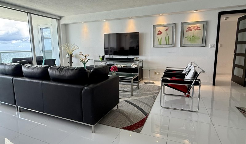Apartment for rent at La Mer Estates 703