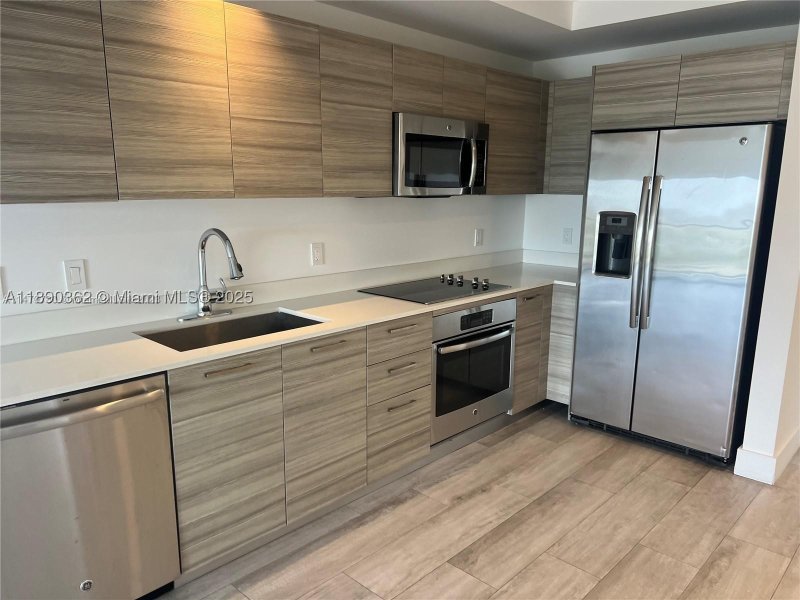 Condo for sale at Hyde Midtown 1610