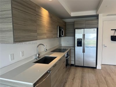 Comprar apartamento no Hyde Midtown 1610