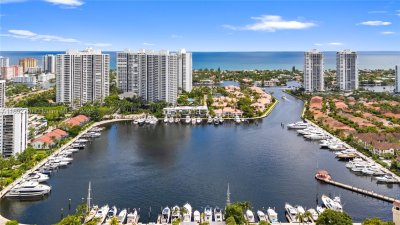 Harbor Tower at Waterways Apt #1004