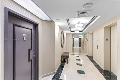 Comprar apartamento en Harbor Tower at Waterways 1004