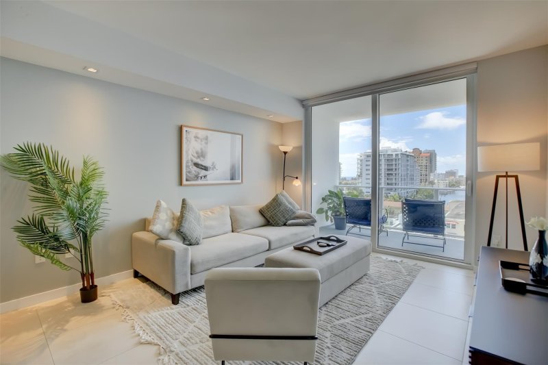 Condo for sale at Tiffany House 705