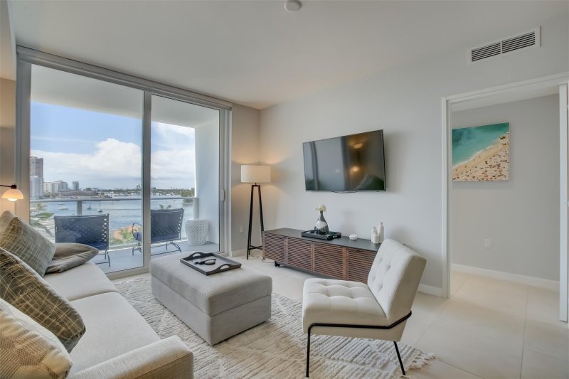 Condo for sale at Tiffany House 705
