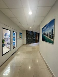 Comprar apartamento no Ocean Reserve CU-6