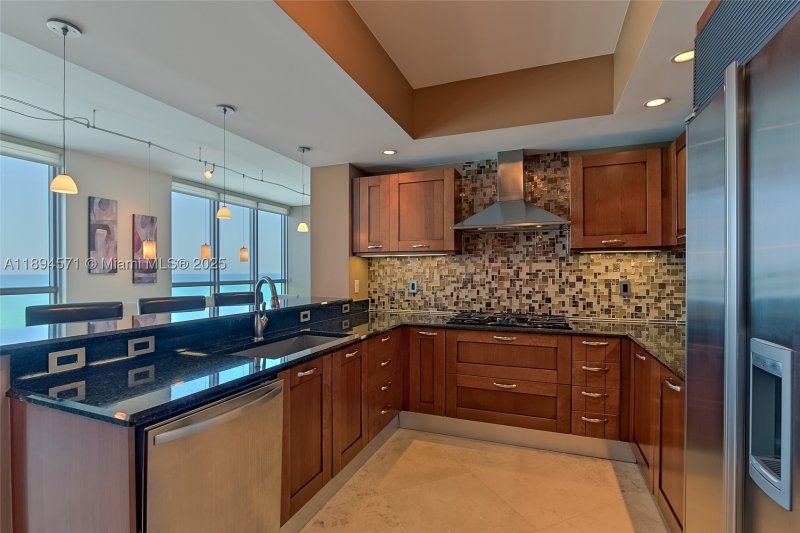 Property photo # 6