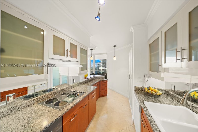 Condo for sale at Green Diamond Condo 1708