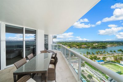 Comprar apartamento no Green Diamond Condo 1708
