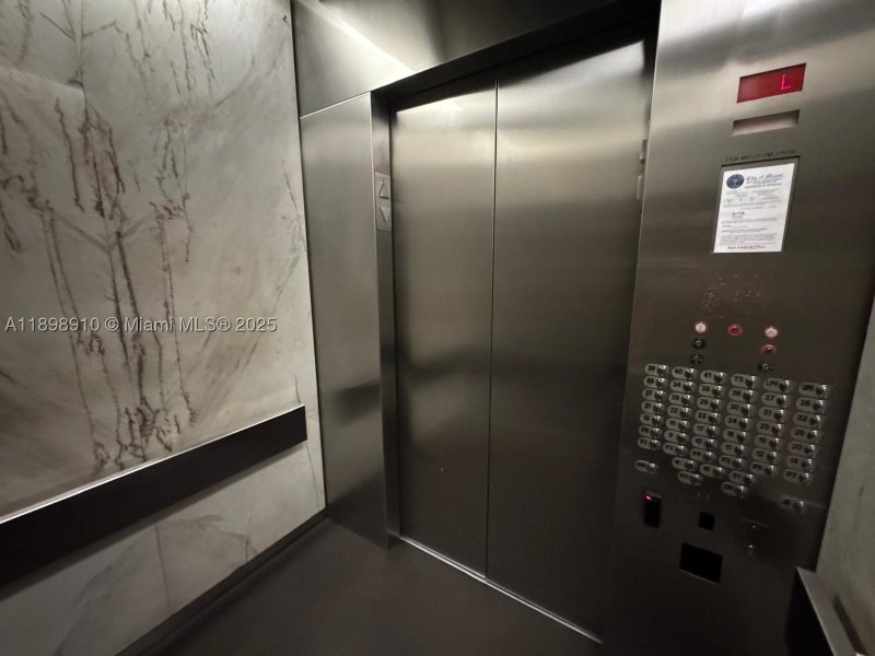 Condo for sale at Ten Museum Park 1106