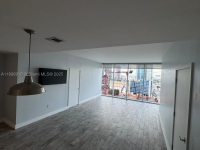 Comprar apartamento no Ten Museum Park 1106