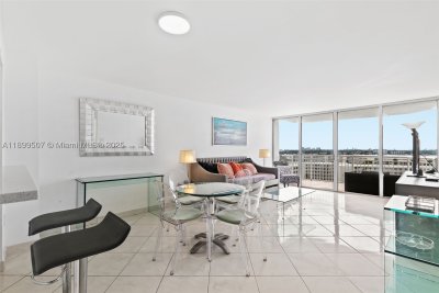 Comprar apartamento en Del Prado South Tower 1003