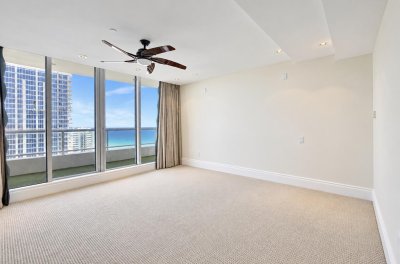 Comprar apartamento no Ritz Carlton Residences Fort Lauderdale Beach 1801 / 1808
