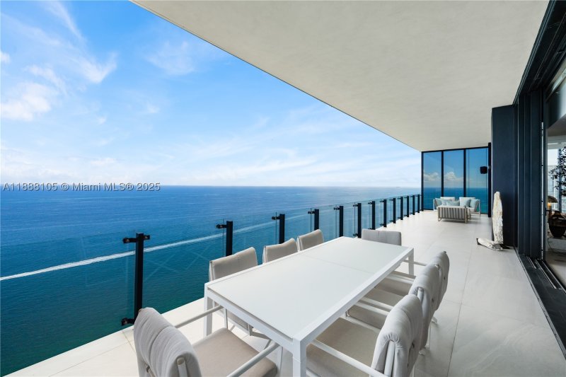 Condo for sale at Muse Sunny Isles Beach LPH-1