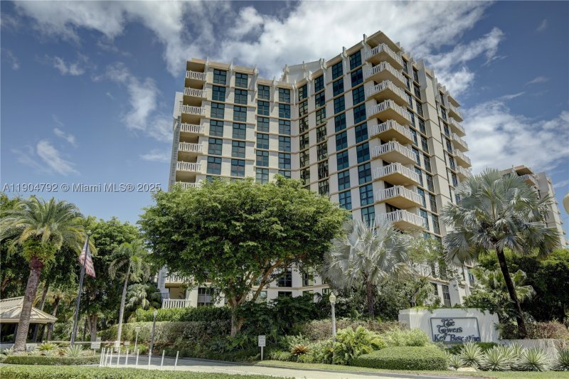 Alquiler de apartamento en Towers of Key Biscayne D608