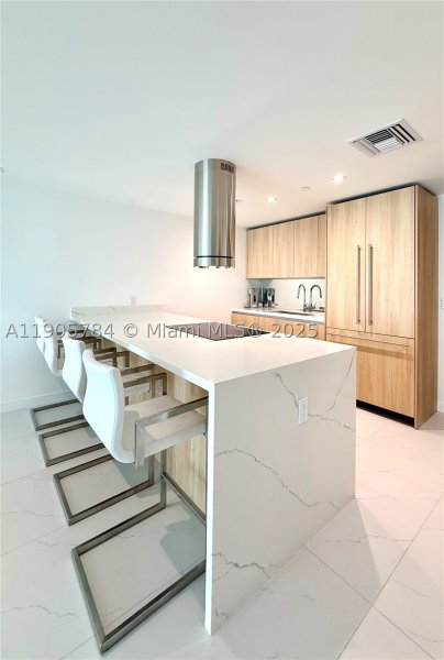 Alquiler de apartamento en Alana Bay Harbor Island 505