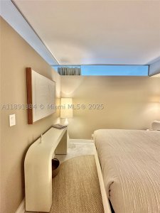 Comprar apartamento en Roney Palace 836