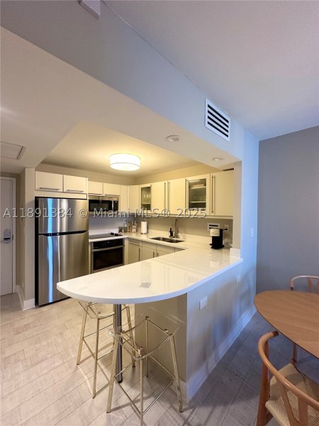 Comprar apartamento en Roney Palace 836