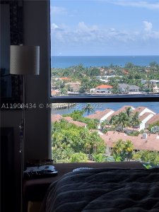 Comprar apartamento no South Tower at The Point 1602