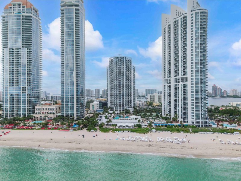 Condo for sale at Trump International Sonesta Beach Resort 2806