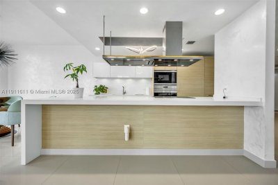 Comprar apartamento en Marina Palms Yacht Club 910