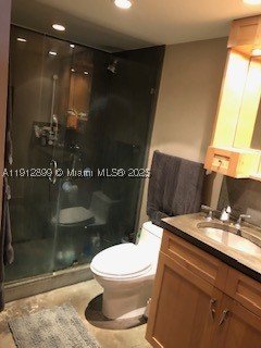 Condo for sale at West Bay Plaza 405