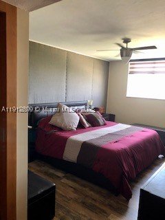 Condo for sale at West Bay Plaza 405