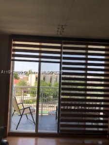 Comprar apartamento no West Bay Plaza 405