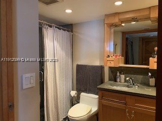 Comprar apartamento no West Bay Plaza 405