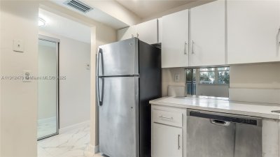 Comprar apartamento en Bayview Towers A207