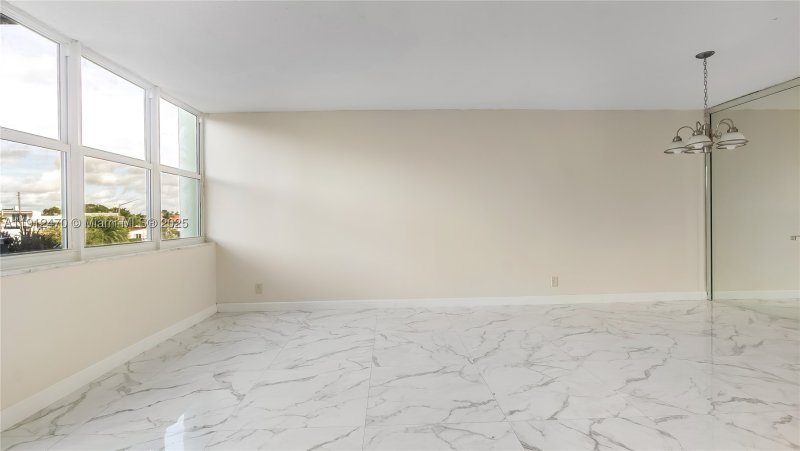 Condo for sale at Bayview Towers A207