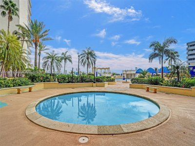 Comprar apartamento en Grandview Palace 406