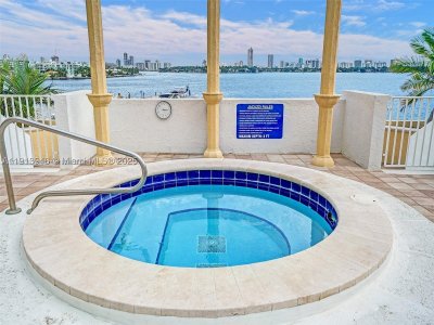 Comprar apartamento en Grandview Palace 406