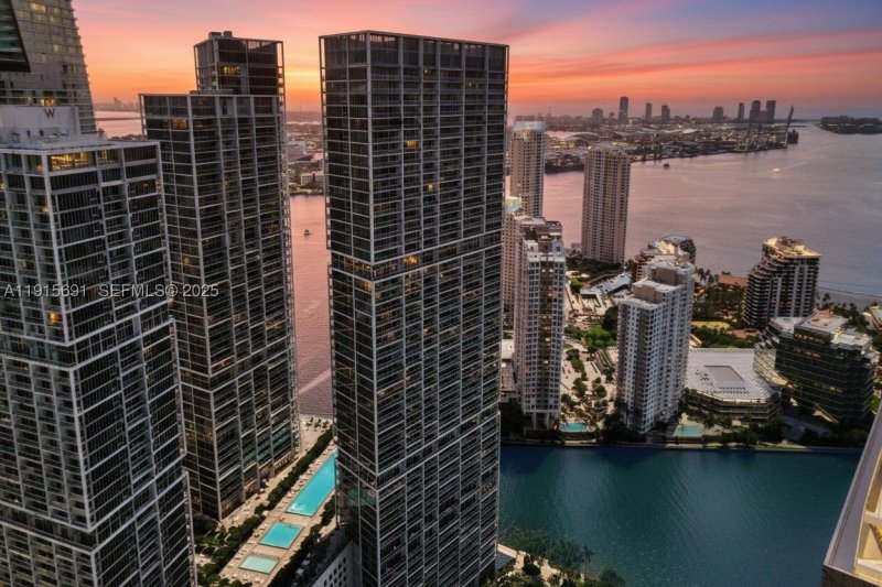 Comprar apartamento en Icon Brickell Tower II 2206
