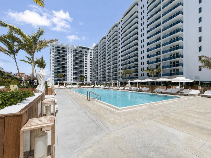 Comprar apartamento en Roney Palace 323