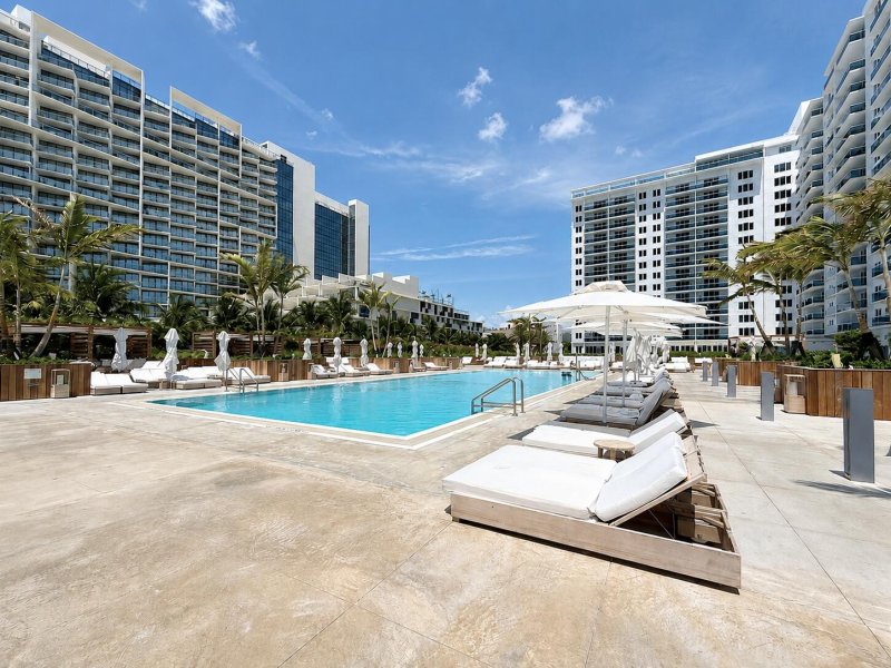 Comprar apartamento en Roney Palace 323