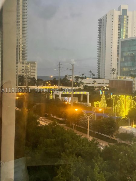 Condo for sale at Plaza of the Americas 716