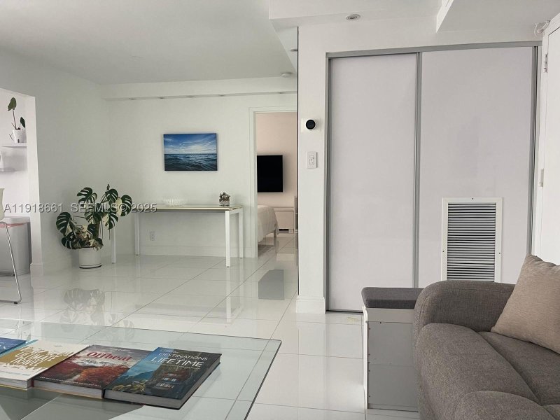 Condo for sale at Plaza of the Americas 716