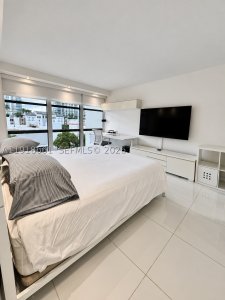 Comprar apartamento en Plaza of the Americas 716