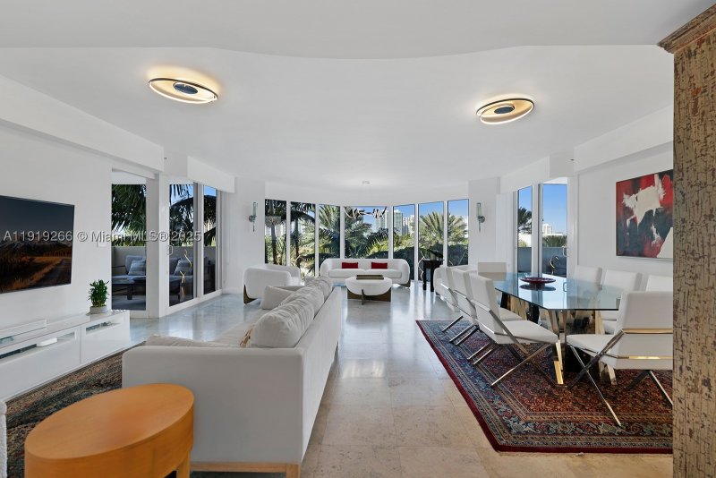 Condo for sale at Ocean One 504