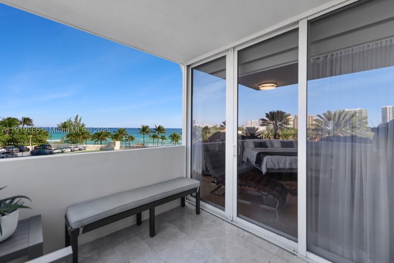 Condo for sale at Ocean One 504