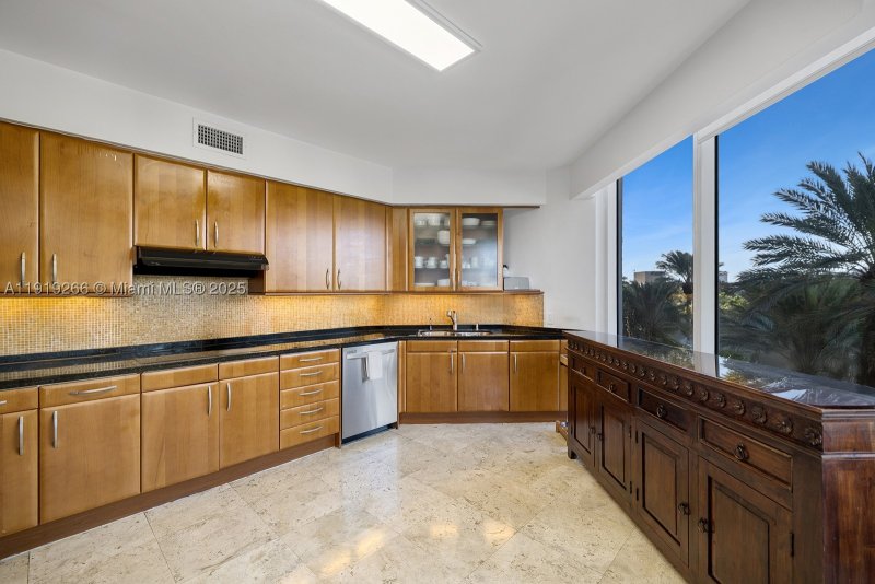 Condo for sale at Ocean One 504