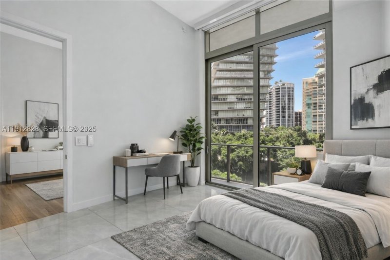 Comprar apartamento en MR. C Residences 405