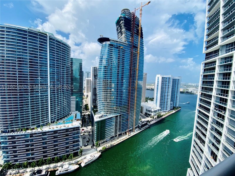Condo for sale at Icon Brickell Tower I 3715