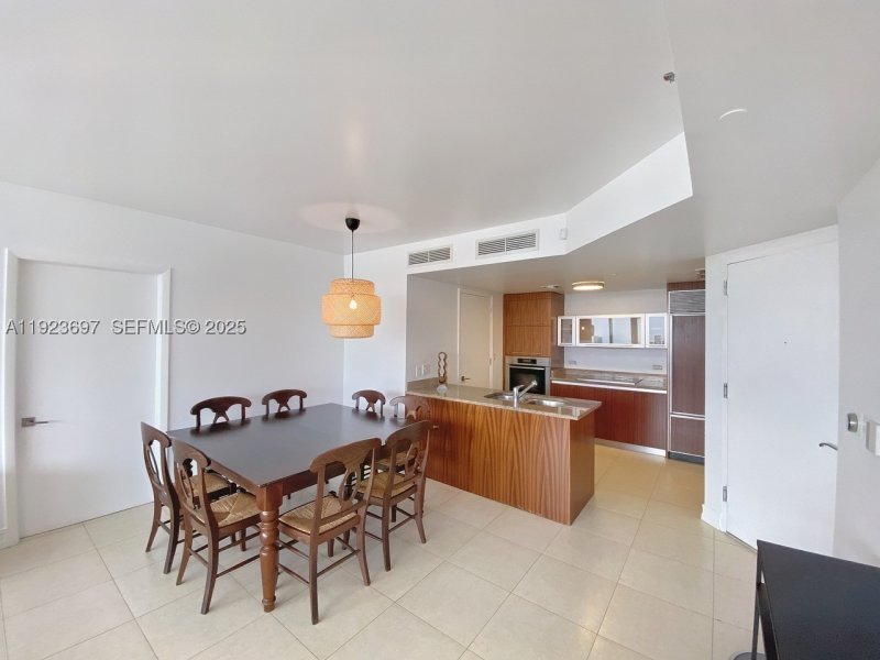 Condo for sale at Ocean Four 1009