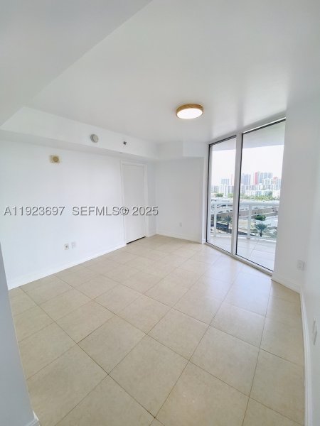 Condo for sale at Ocean Four 1009
