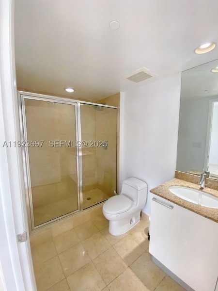 Condo for sale at Ocean Four 1009