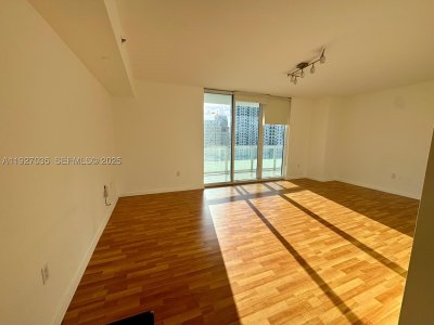 Comprar apartamento no 50 Biscayne 1703