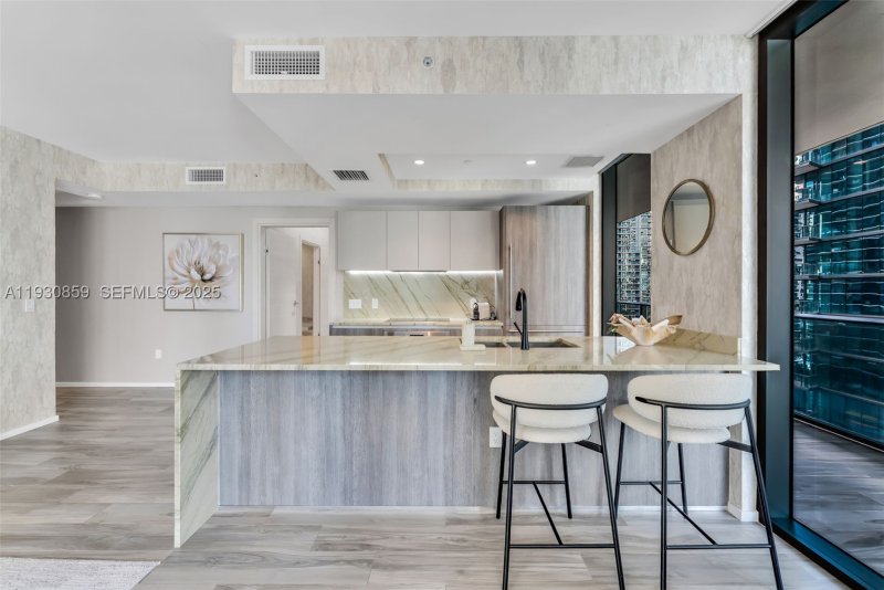 Comprar apartamento en SLS Lux Brickell 1805