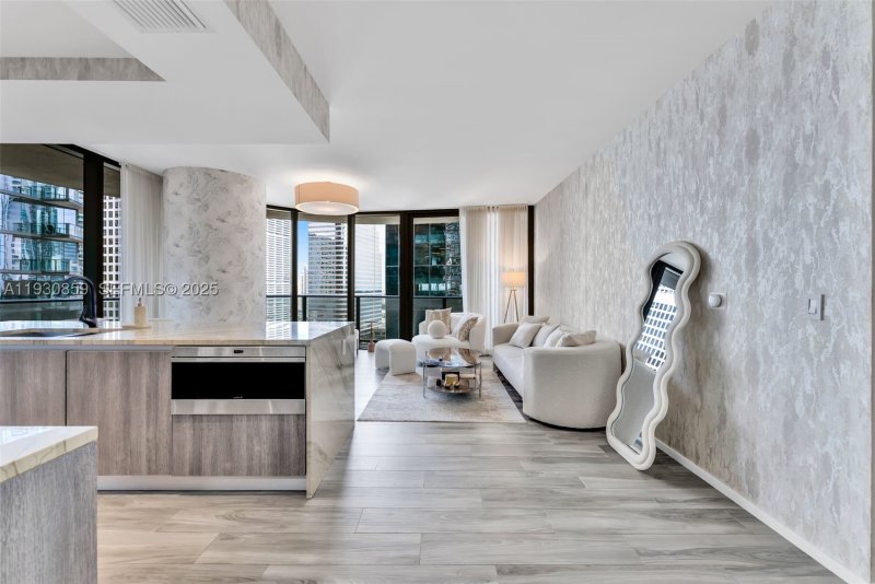 Comprar apartamento en SLS Lux Brickell 1805